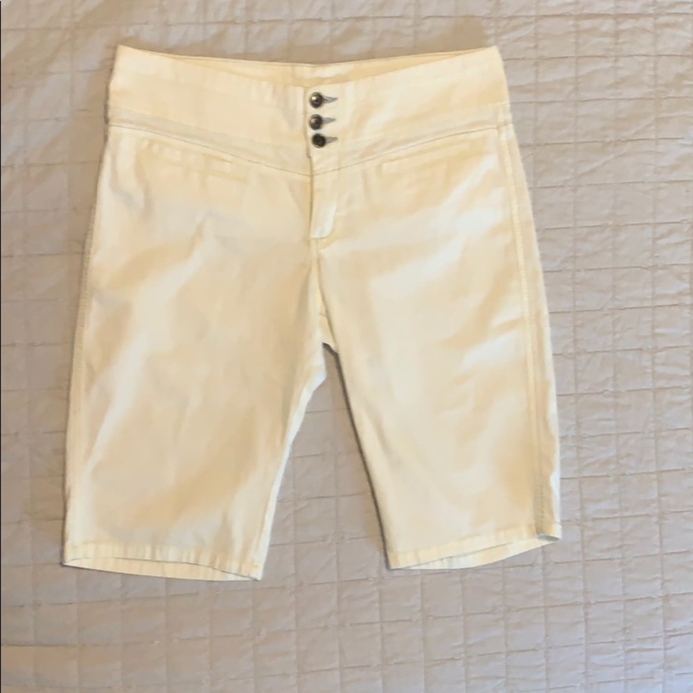 3 for $10🎁 Lee women’s shorts size 10